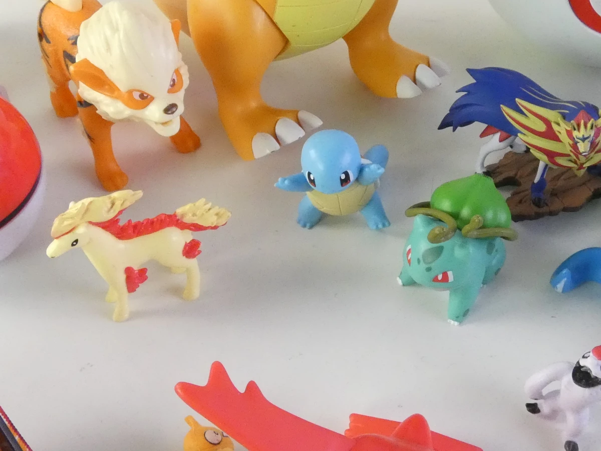 Pokémon figuurtjes en accessoires(62 stuks)