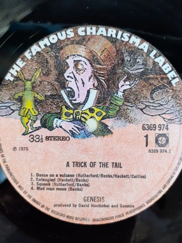 Vinyl: Genesis - A trick of the tail