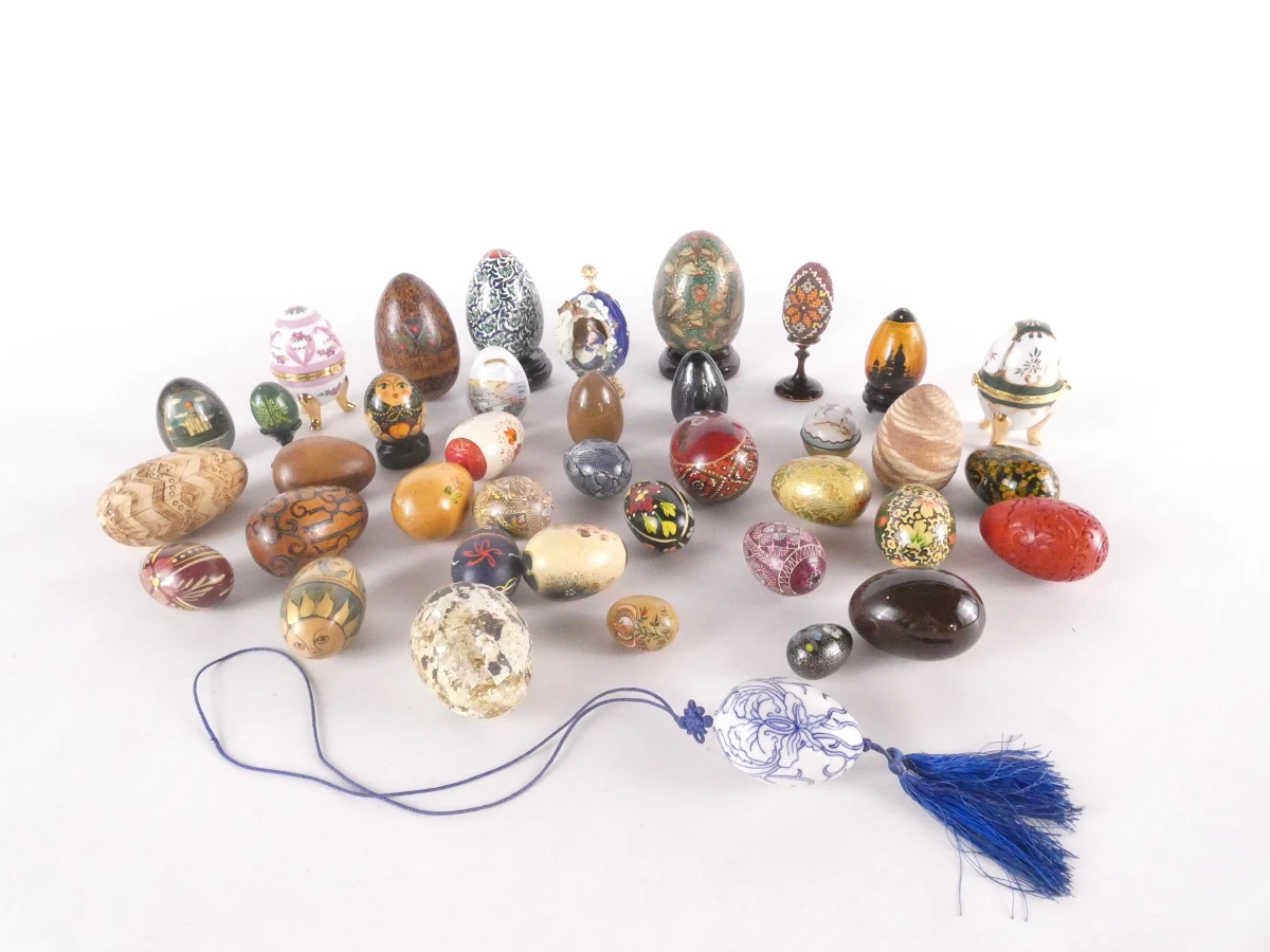 39 decoratieve eieren van diverse materialen en stijlen