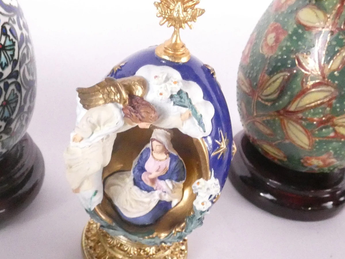 39 decoratieve eieren van diverse materialen en stijlen