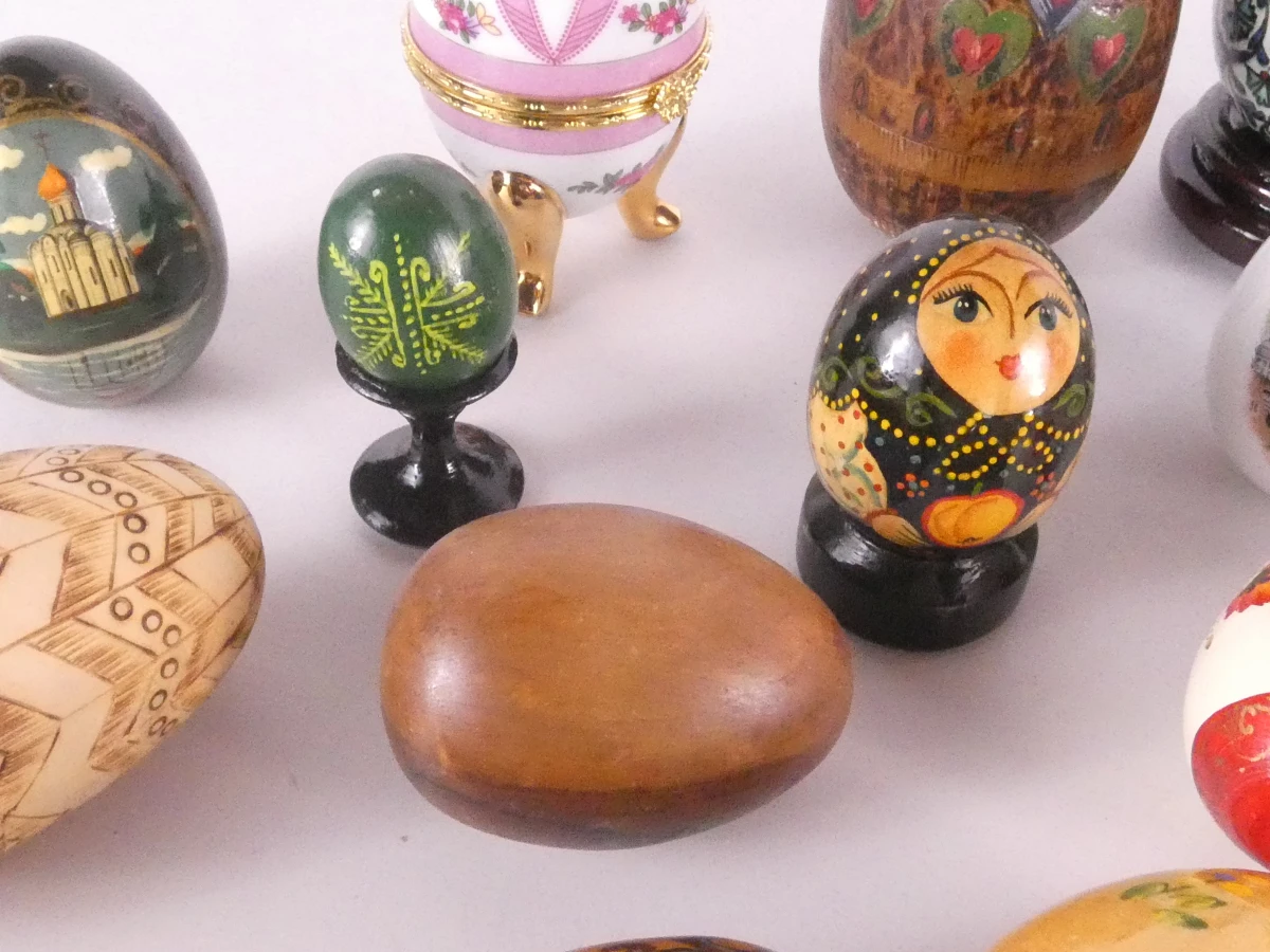 39 decoratieve eieren van diverse materialen en stijlen