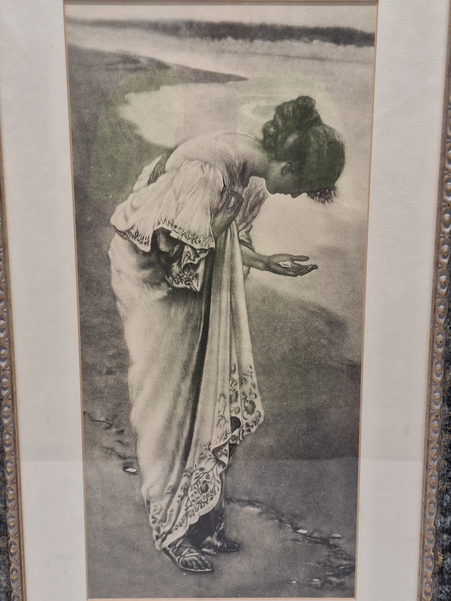 The Sea Hath Its Pearls - Vintage sepiareproductie in sierlijst - William Henry Margetson