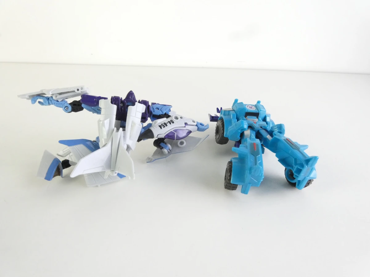 Set van 13 Transformers actiefiguren en voertuigen