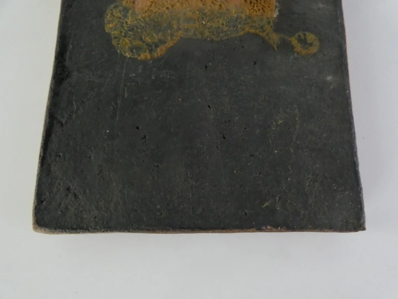 Keramisch wandpaneel met abstracte motieven