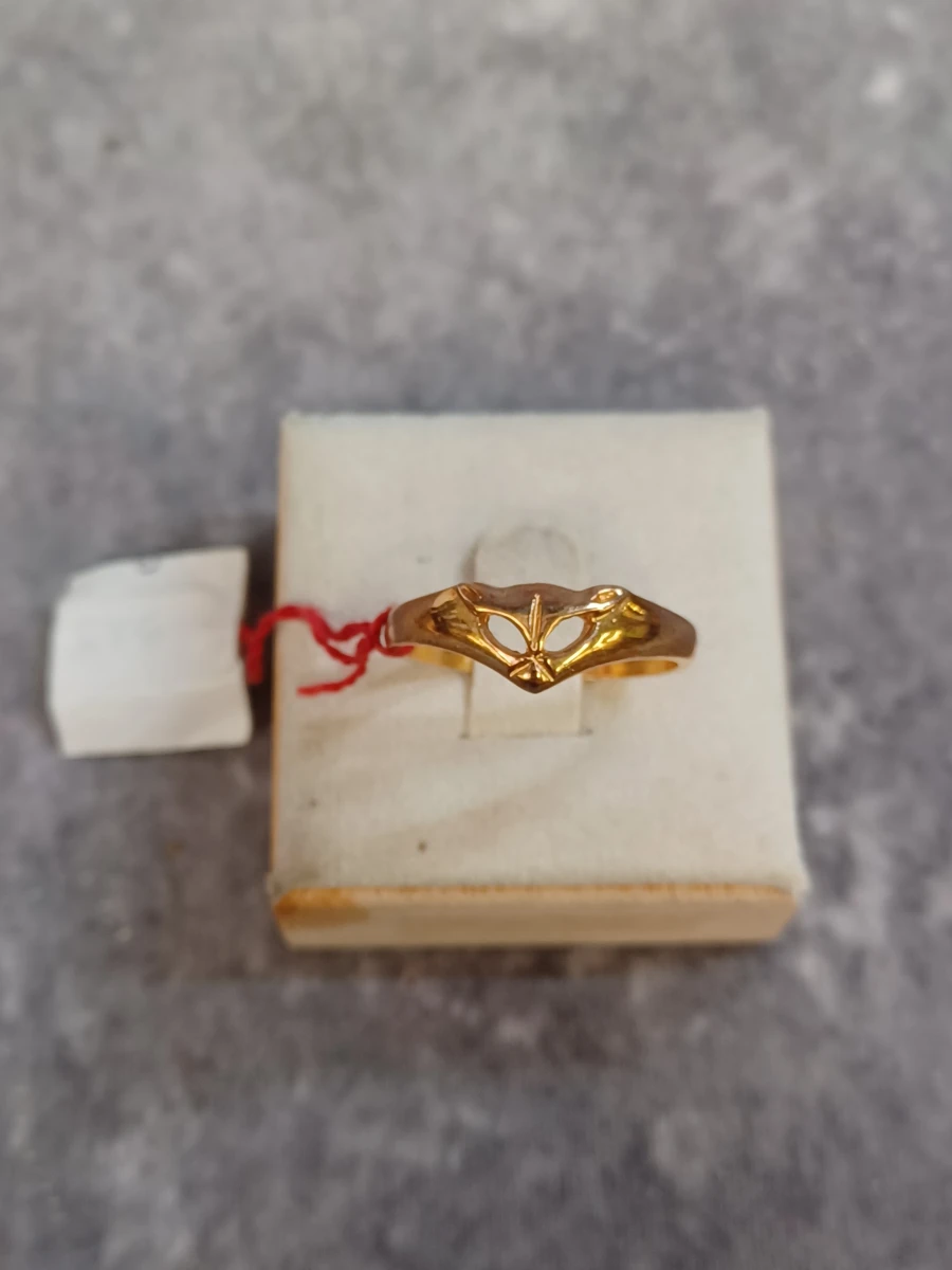 Set van 4 vintage vergulde ringen – Unieke geometrische en gedraaide designs