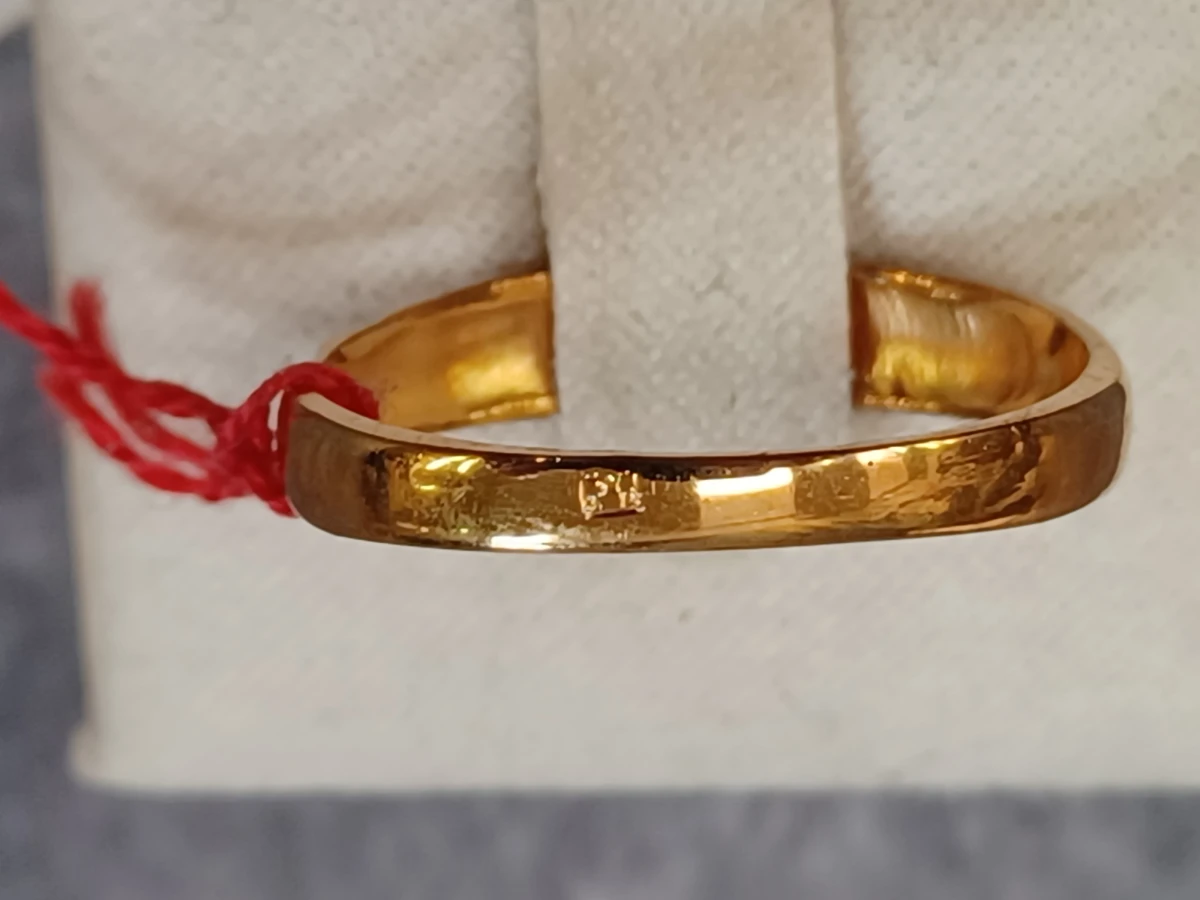 Set van 4 vintage vergulde ringen – Unieke geometrische en gedraaide designs