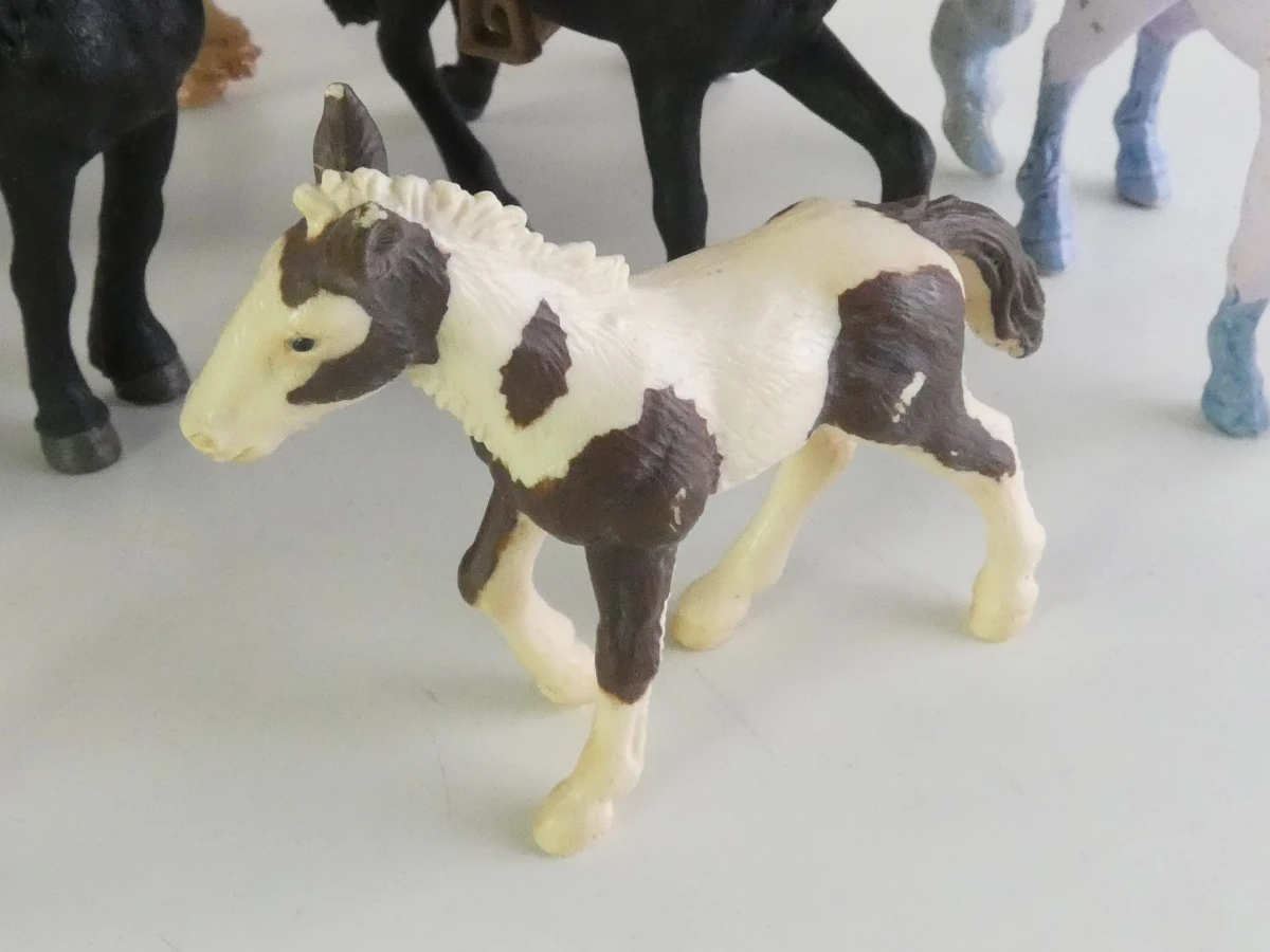 Set Schleich paardenfiguren met stal en accessoires