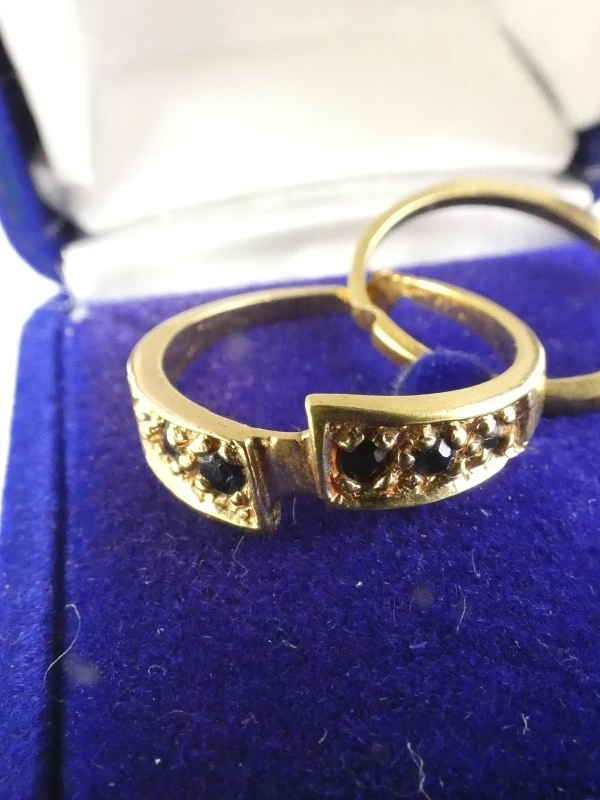 Vergulde 18 kt damespuzzelring