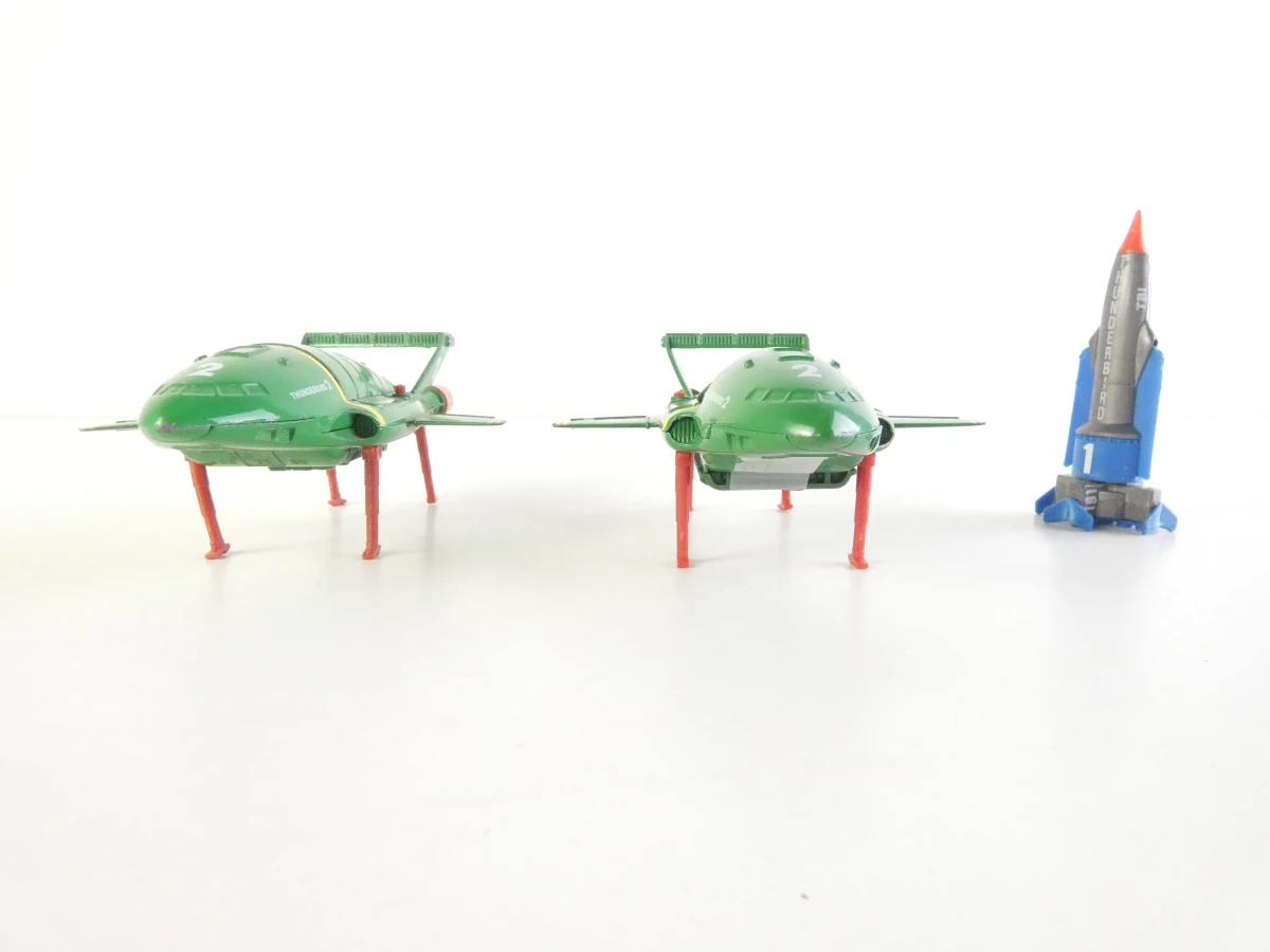 Matchbox Thunderbirds actiefiguren en voertuigen set