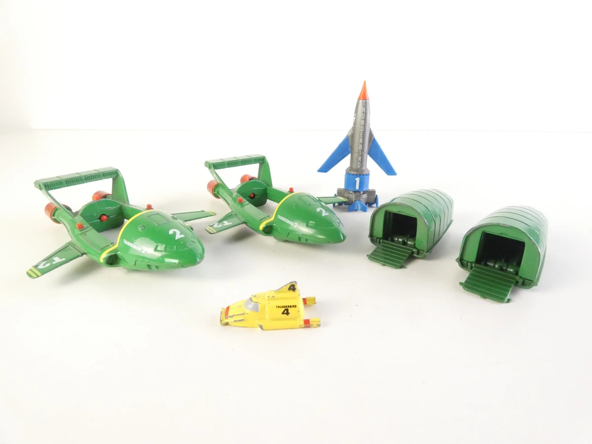 Matchbox Thunderbirds actiefiguren en voertuigen set