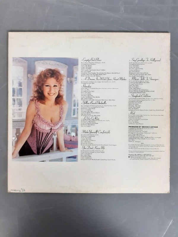 Vinyl: Duo Bette Midler albums