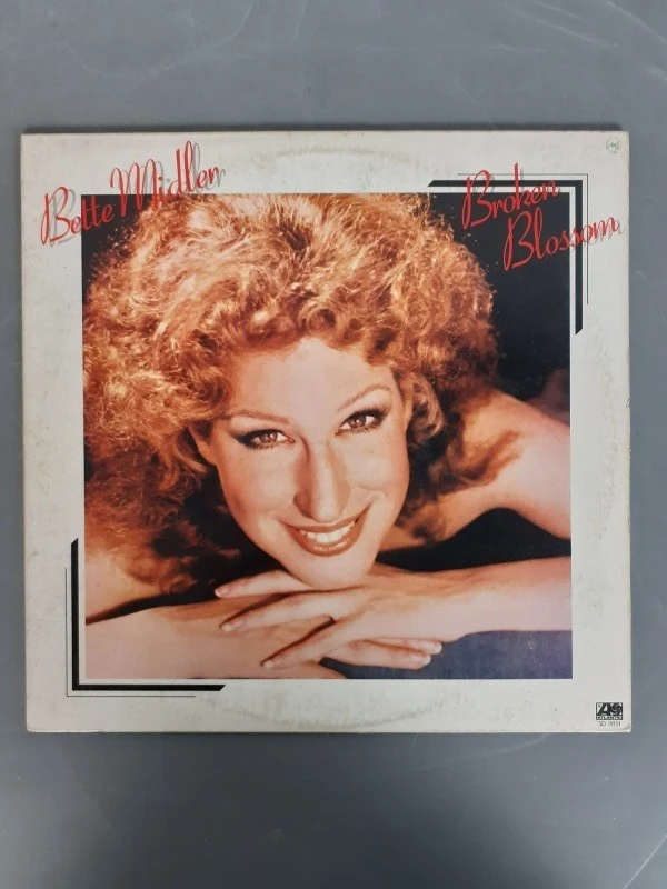 Vinyl: Duo Bette Midler albums