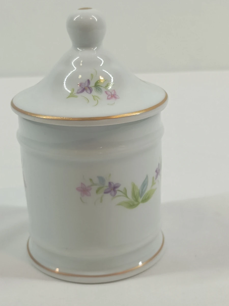Porseleinen geschenk- en presentatieset 11-delig, deels 'Gilis' collectie