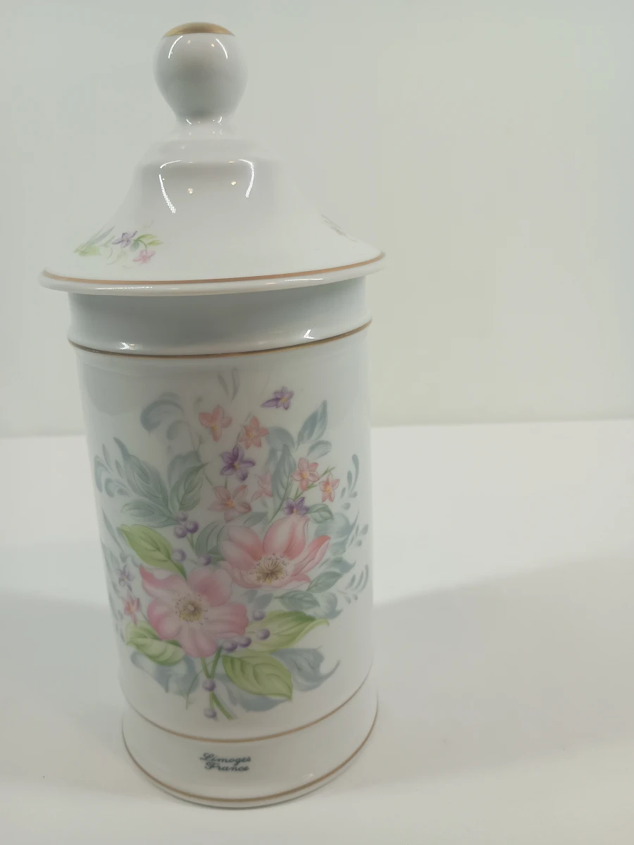 Porseleinen geschenk- en presentatieset 11-delig, deels 'Gilis' collectie