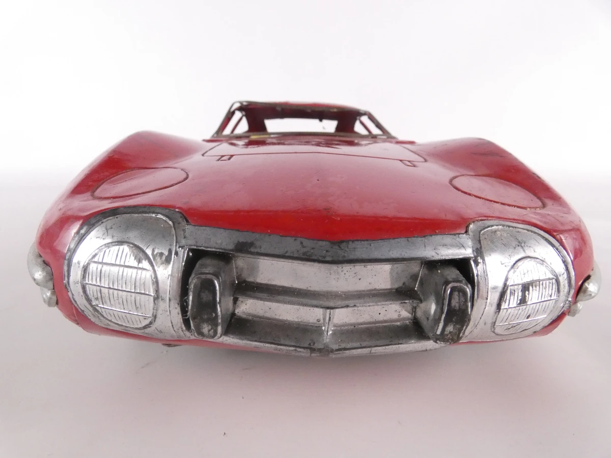2 vintage metalen speelgoedauto's - Made in Japan