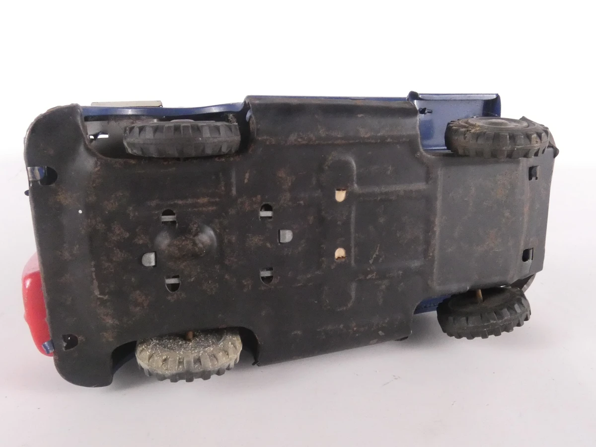 2 vintage metalen speelgoedauto's - Made in Japan