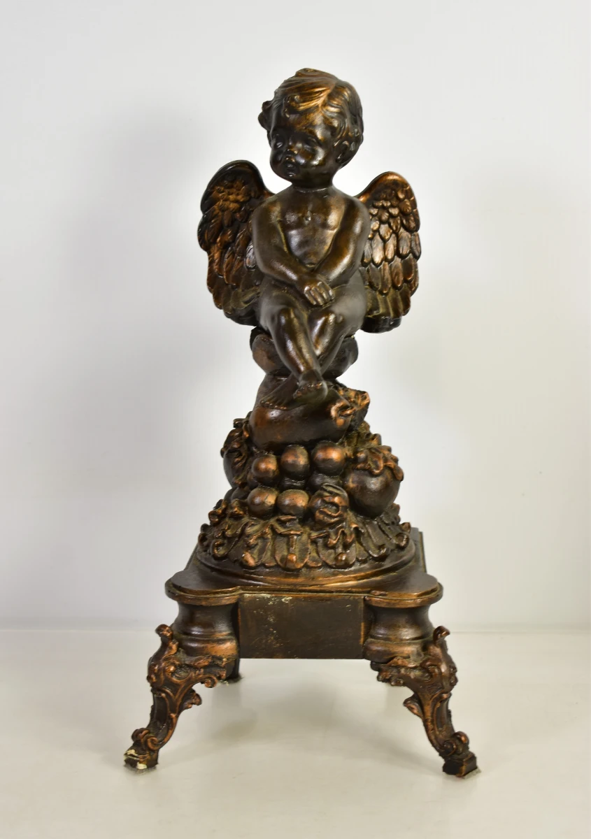 Set van 2 bronzen kleur engelenbeelden op voet