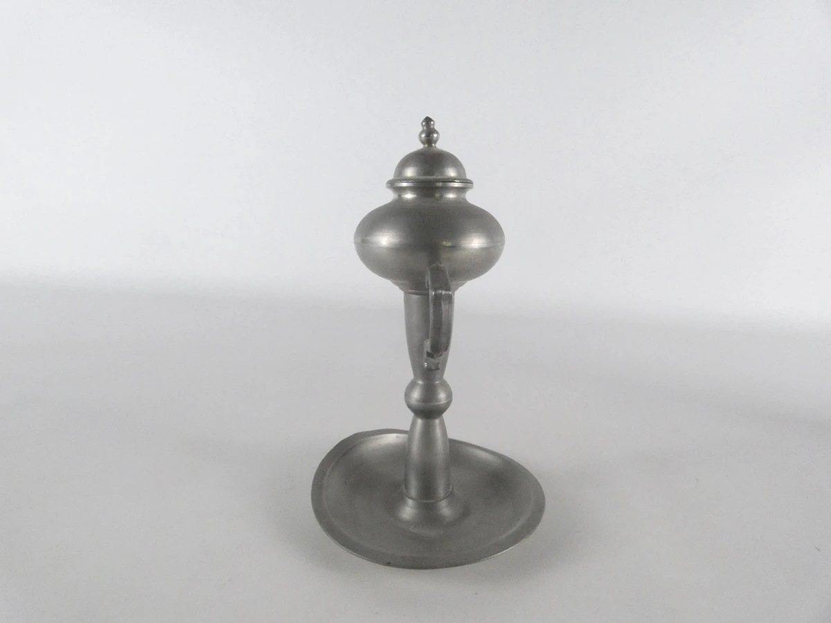 Set van 3 vintage tinnen olielampen met lonttrekker