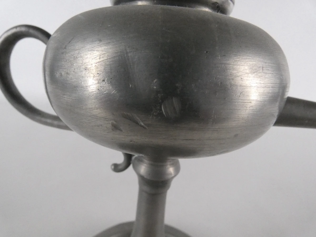 Set van 3 vintage tinnen olielampen met lonttrekker