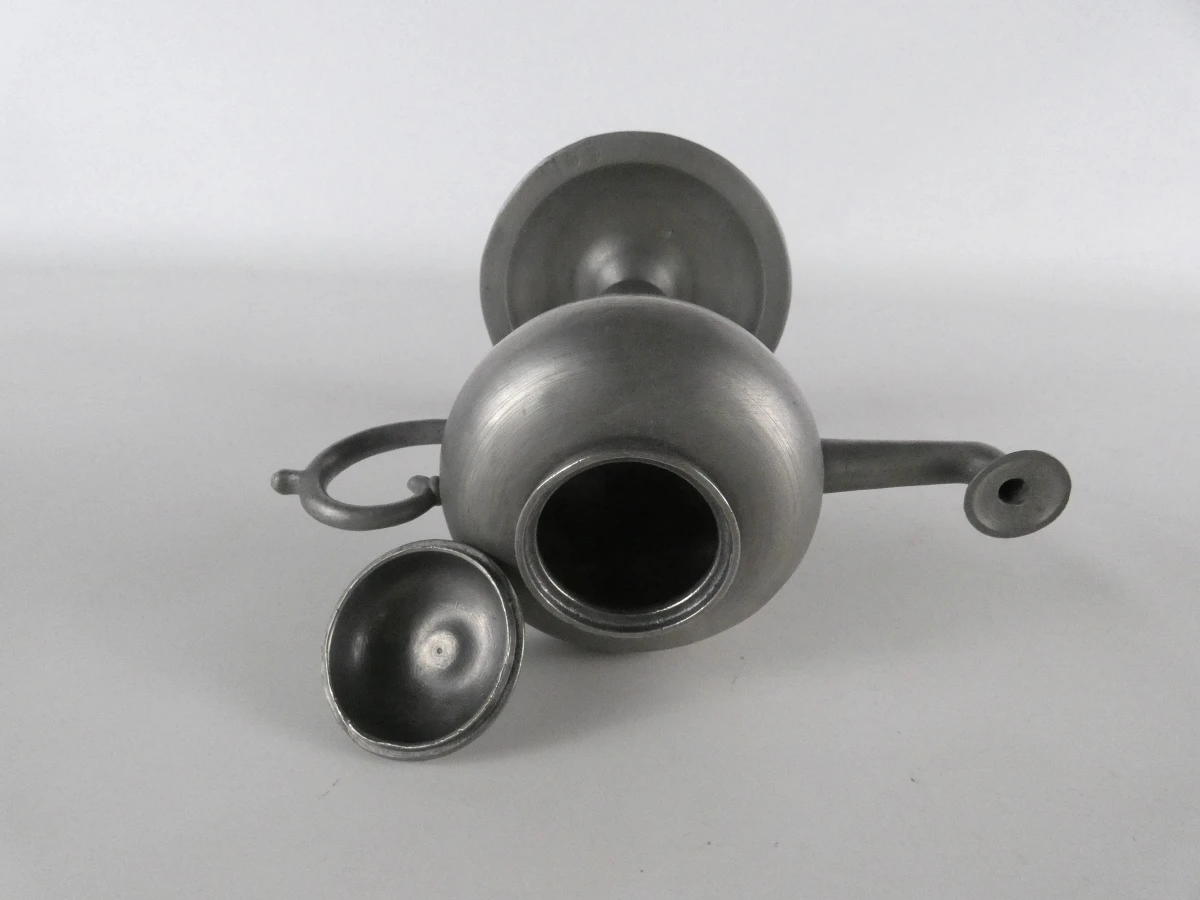 Set van 3 vintage tinnen olielampen met lonttrekker