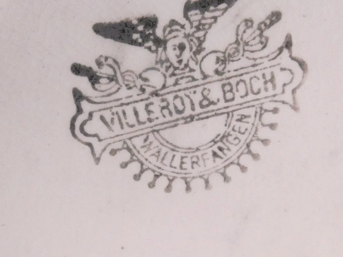 Vaas met bloemmotief van Villeroy & Boch