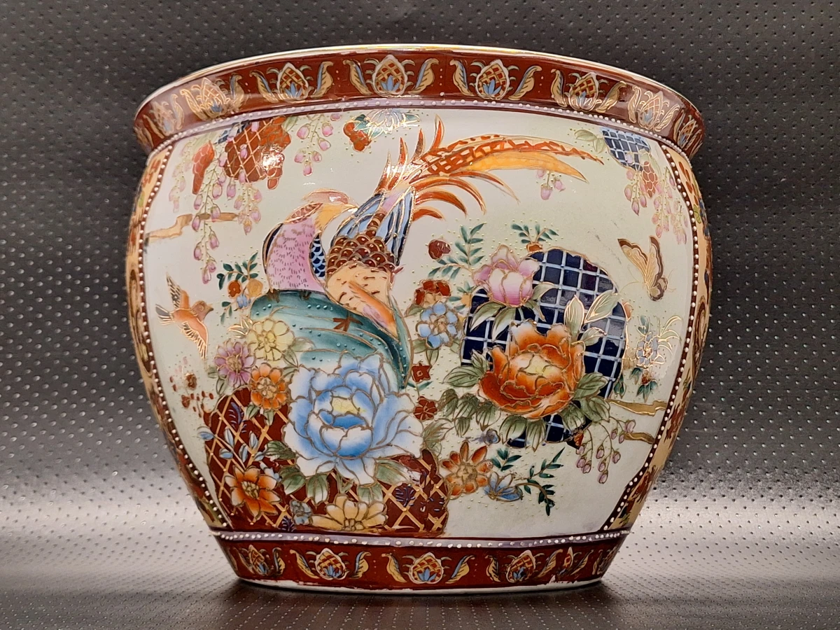 Prachtige Chinese porseleinen viskom – Rijke Imari- en Satsuma-invloeden