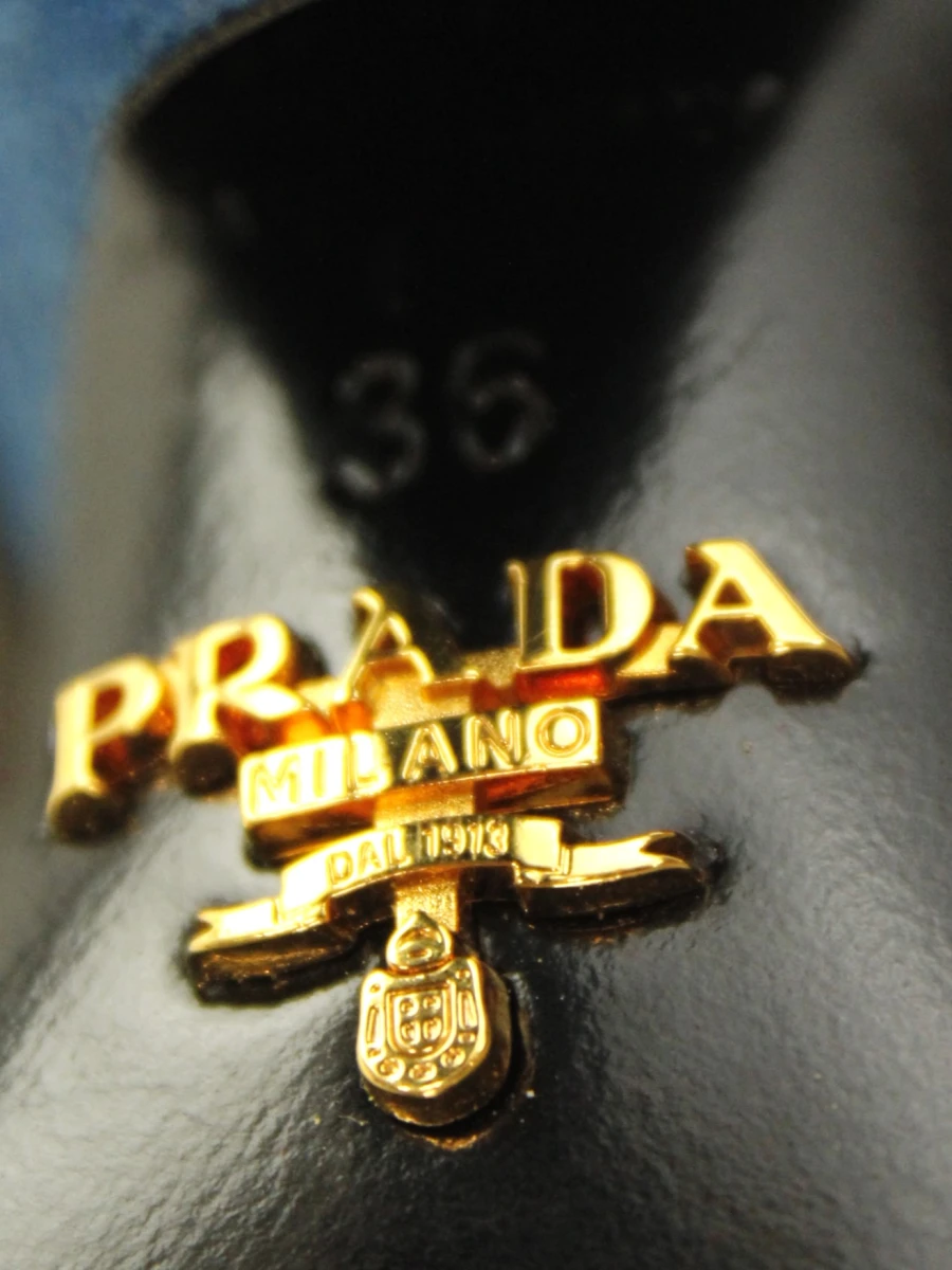 Prada Milano - blauwe suède hoge hakken met gele sierstenen
