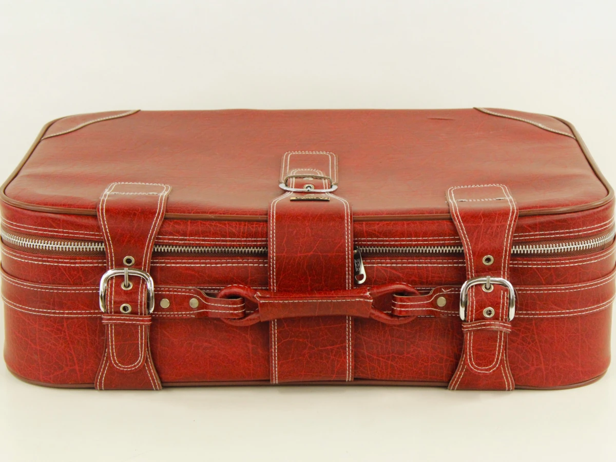 Set van 4 vintage rode reiskoffers