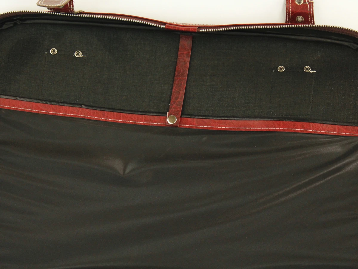 Set van 4 vintage rode reiskoffers