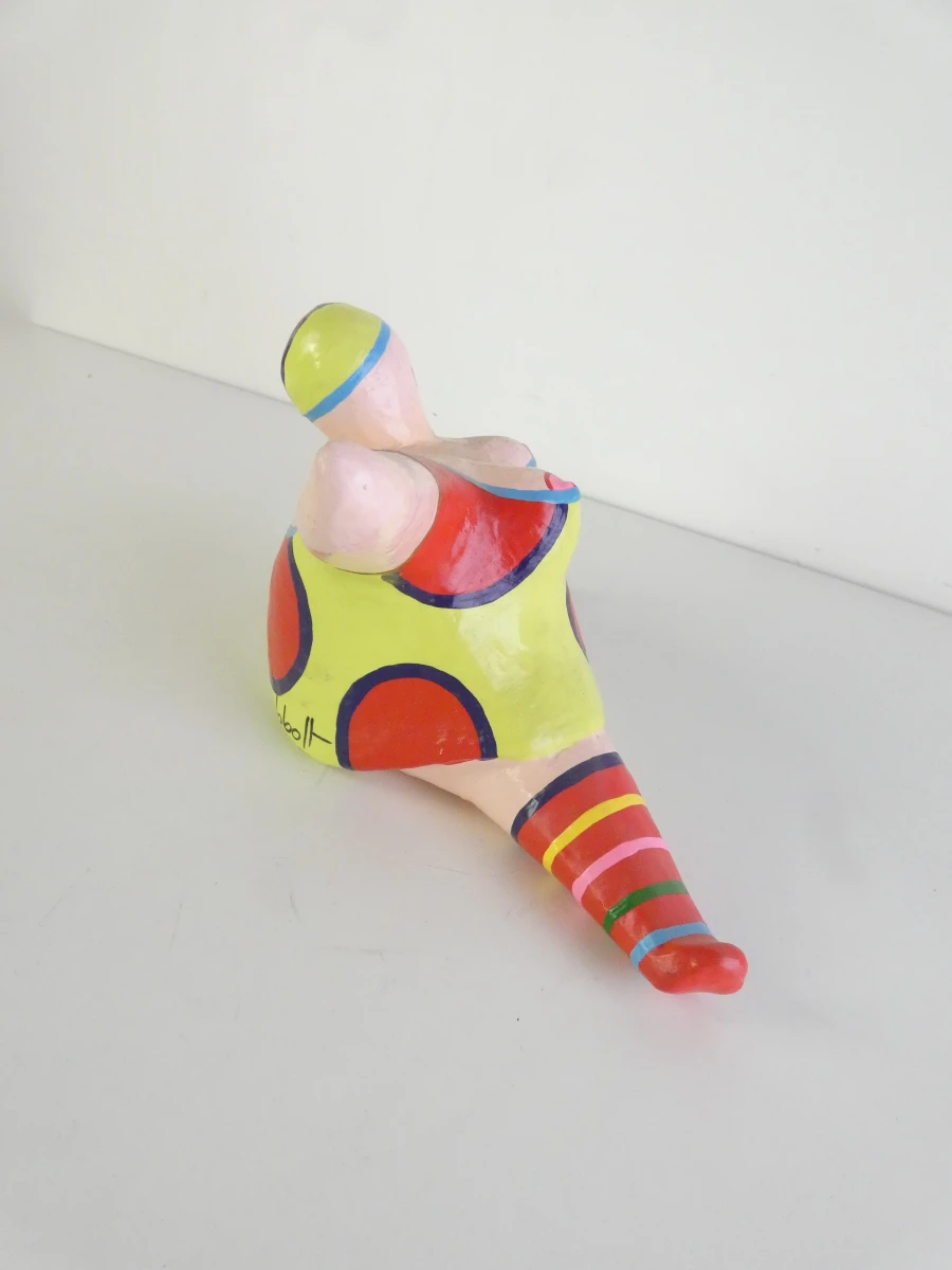 Kleurrijk papier-machébeeld - T. Wubbolt