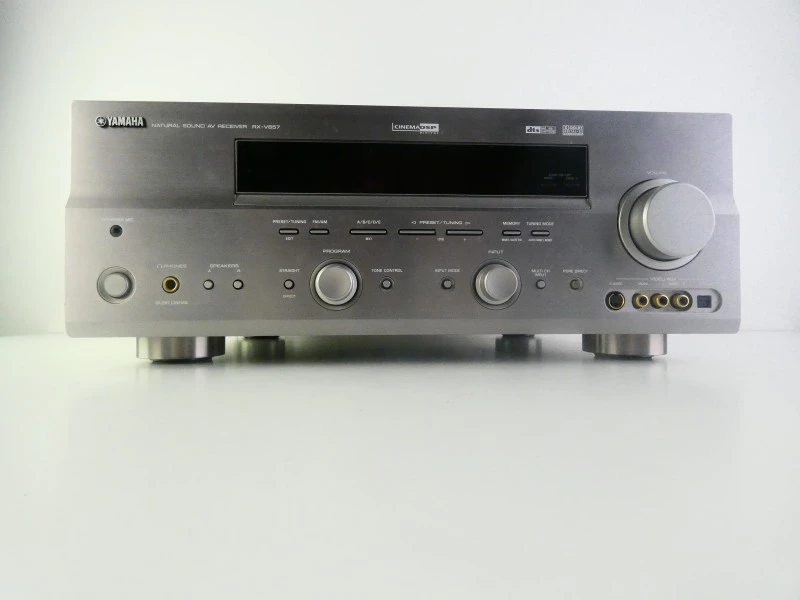Yamaha RX-V657 AV-receiver