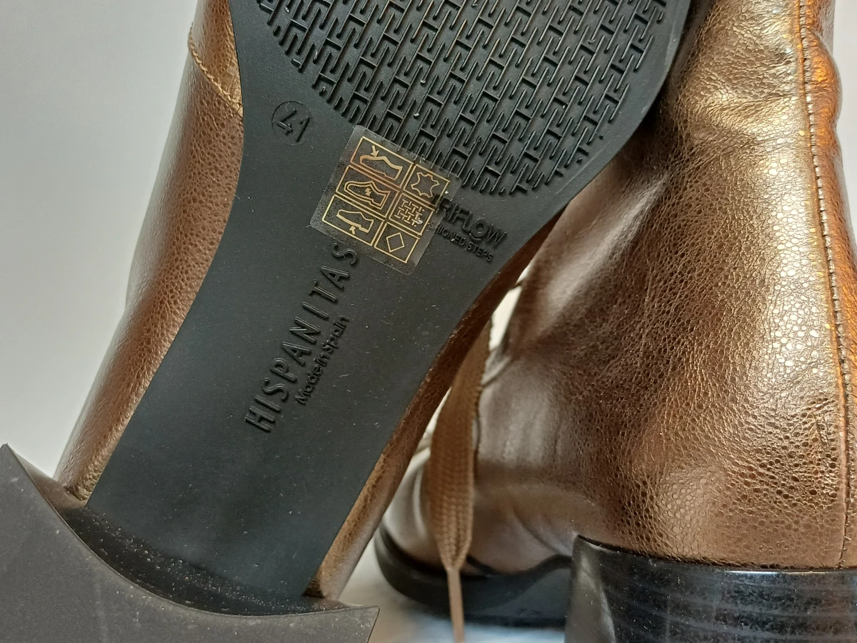 Hispanitas goudkleurige laarsjes