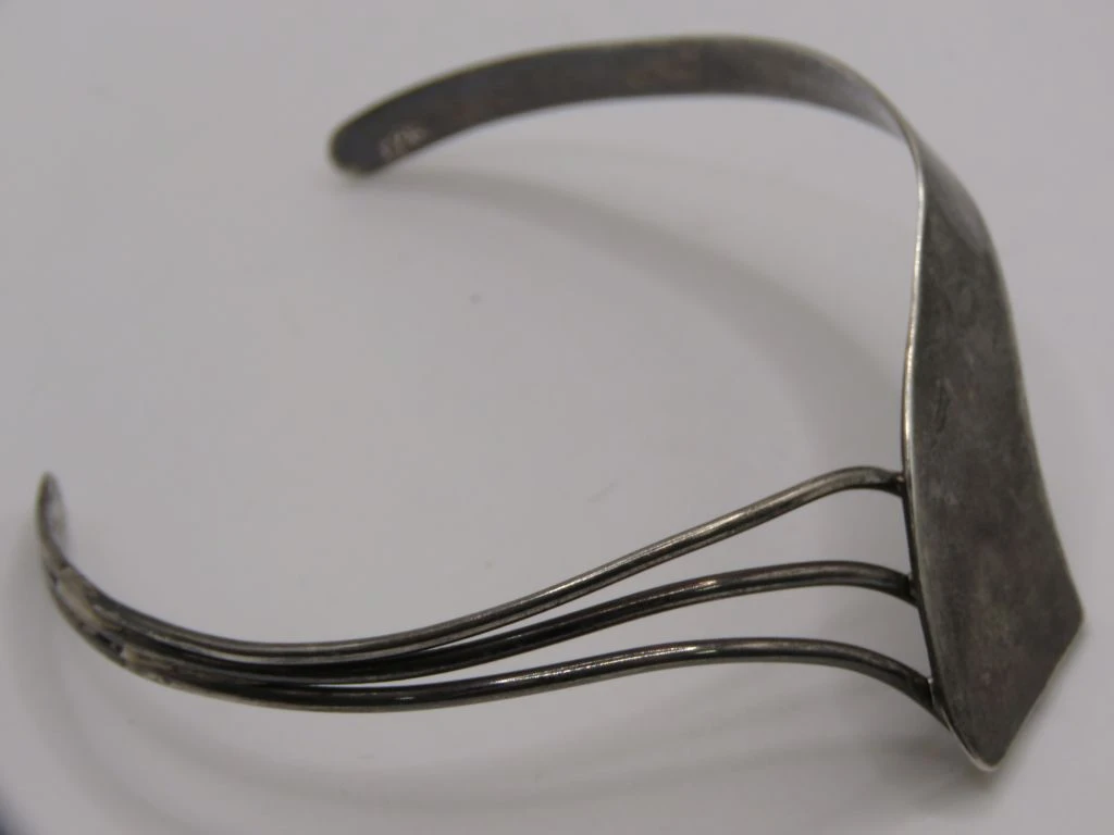 Zilveren armband met open design