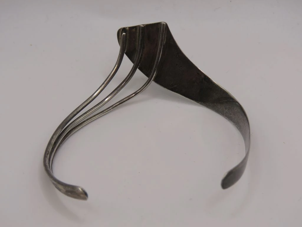 Zilveren armband met open design