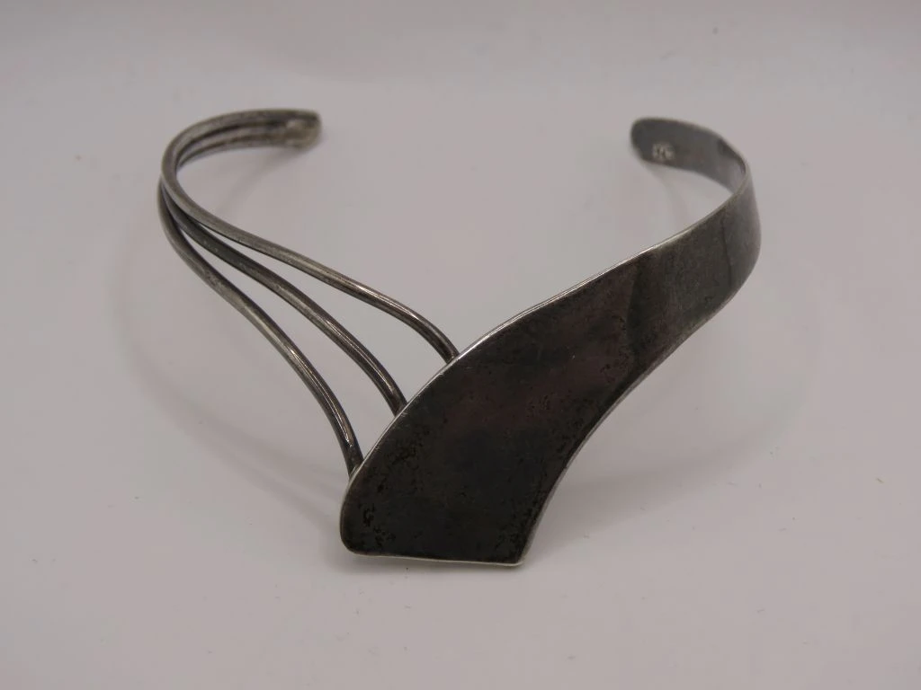 Zilveren armband met open design