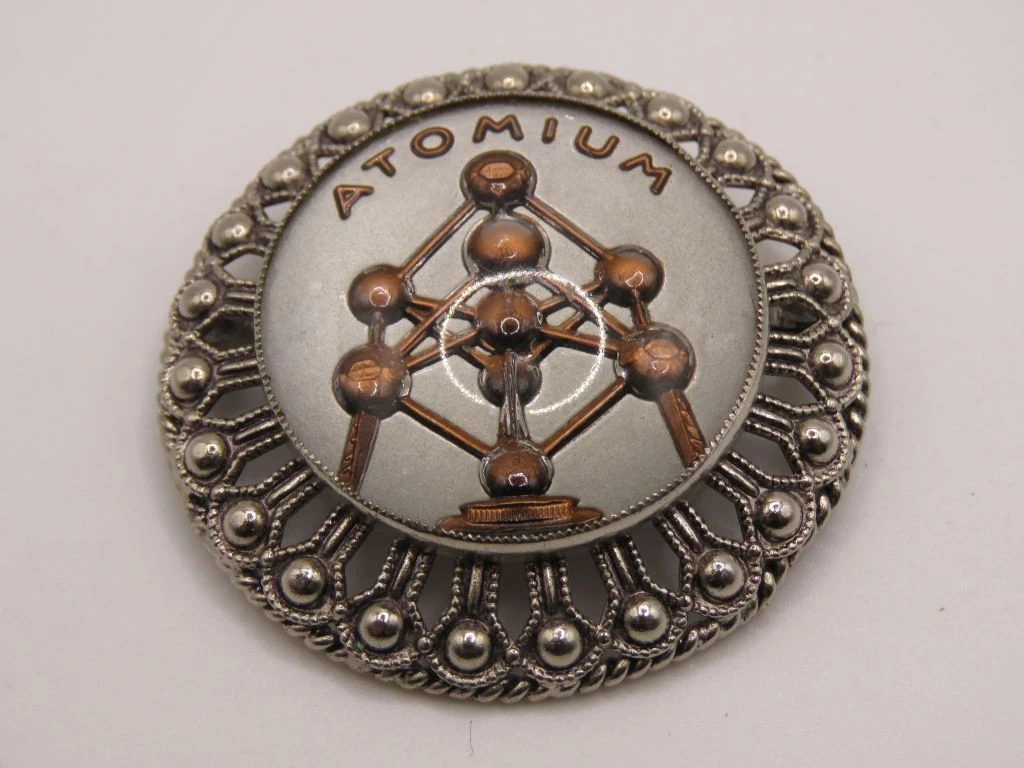 Vintage broche met Atomium afbeelding