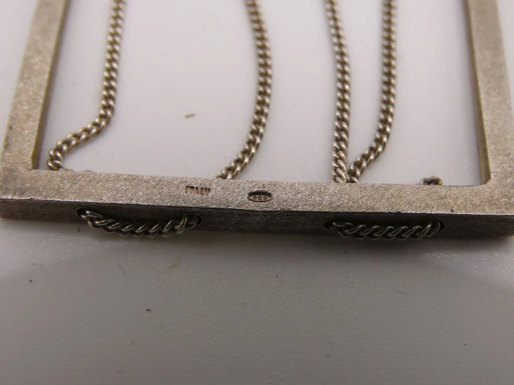 Zilveren hanger met ketting