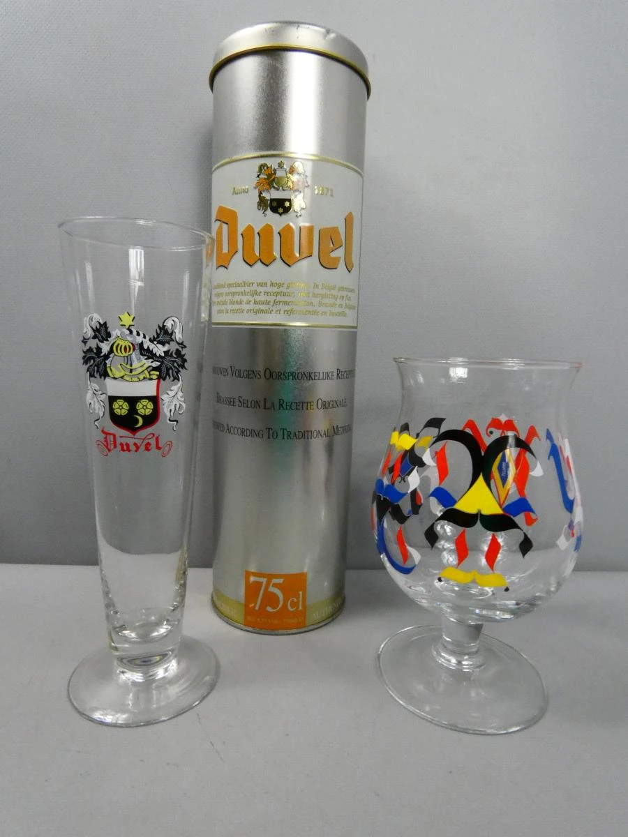 Set van 2 Duvel bierglazen met metalen bewaardoos