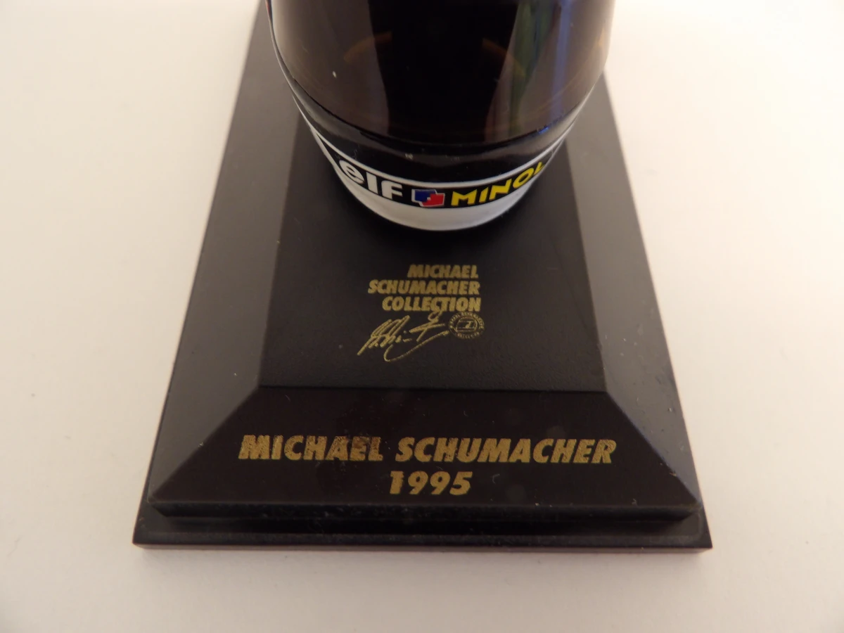 Michael Schumacher Collection miniatuur helm en modelauto set