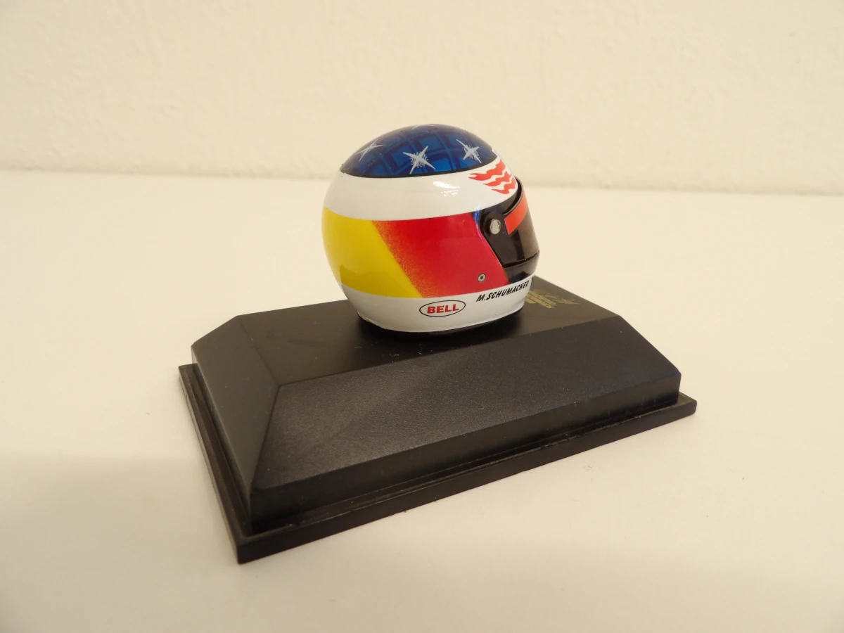 Michael Schumacher Collection miniatuur helm en modelauto set