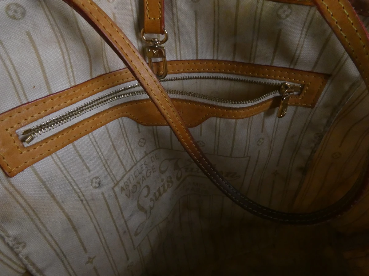 Louis Vuitton grote handtas met ruitpatroon en leren details