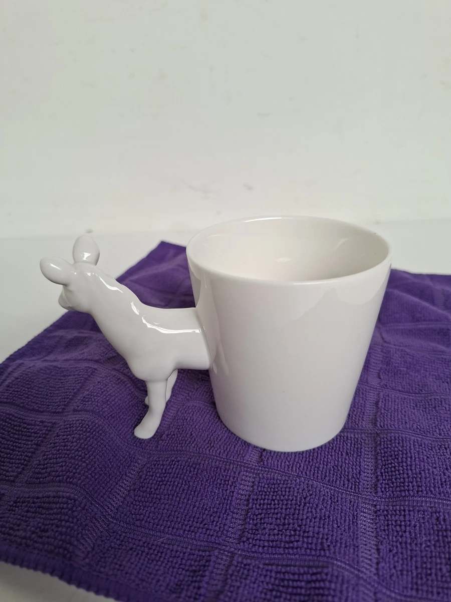 ☕ Unieke & Creatieve Porseleinen 3D Dierenmok – Ezel / Paardje