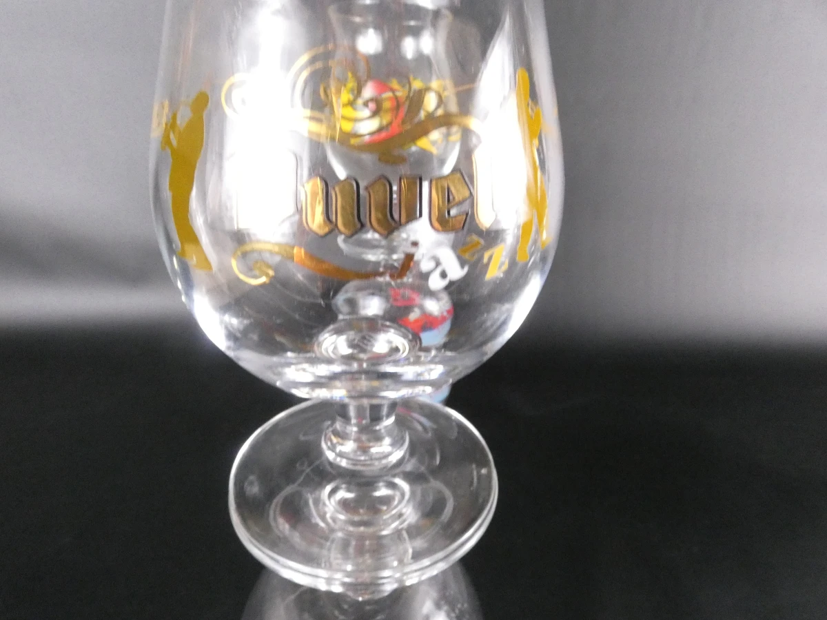 Set van 10 Duvel bierglazen met houten bord en metalen bord