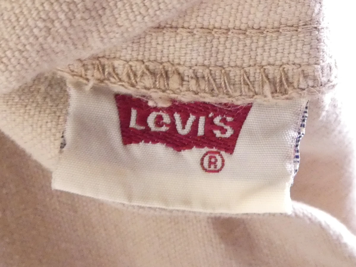 Stijlvolle kaki Levi's vest met korte mouwen en rits