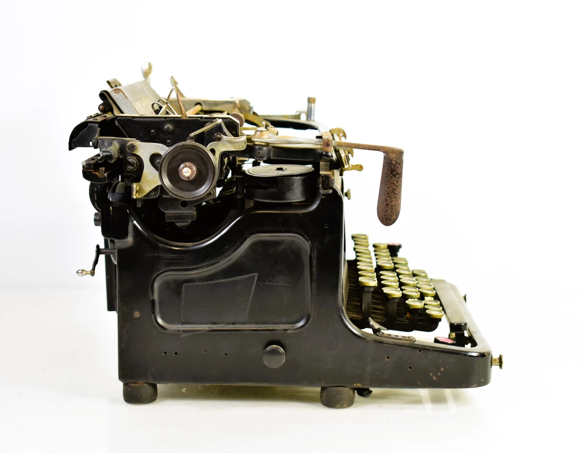 Vintage Mercedes typemachine
