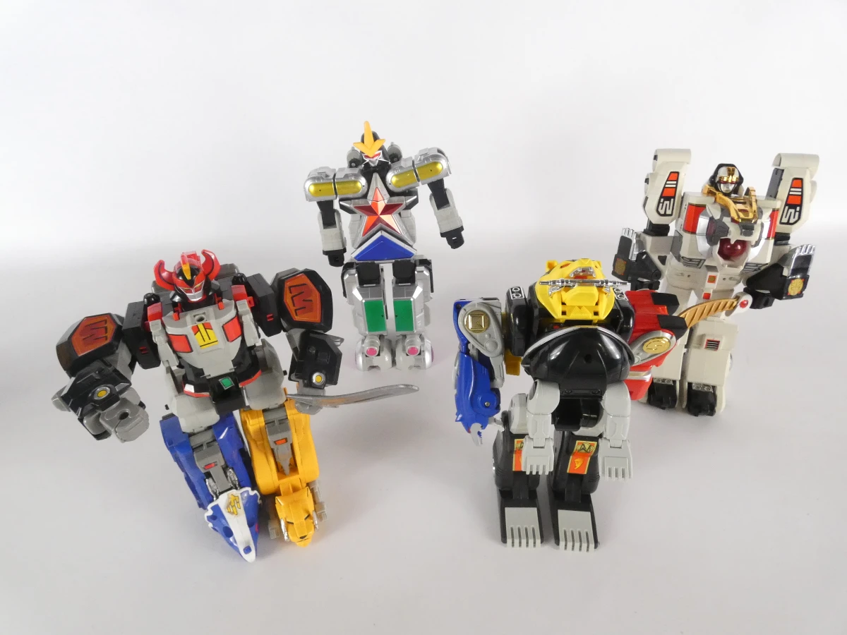 Set vintage Power Rangers en robotfiguren met accessoires
