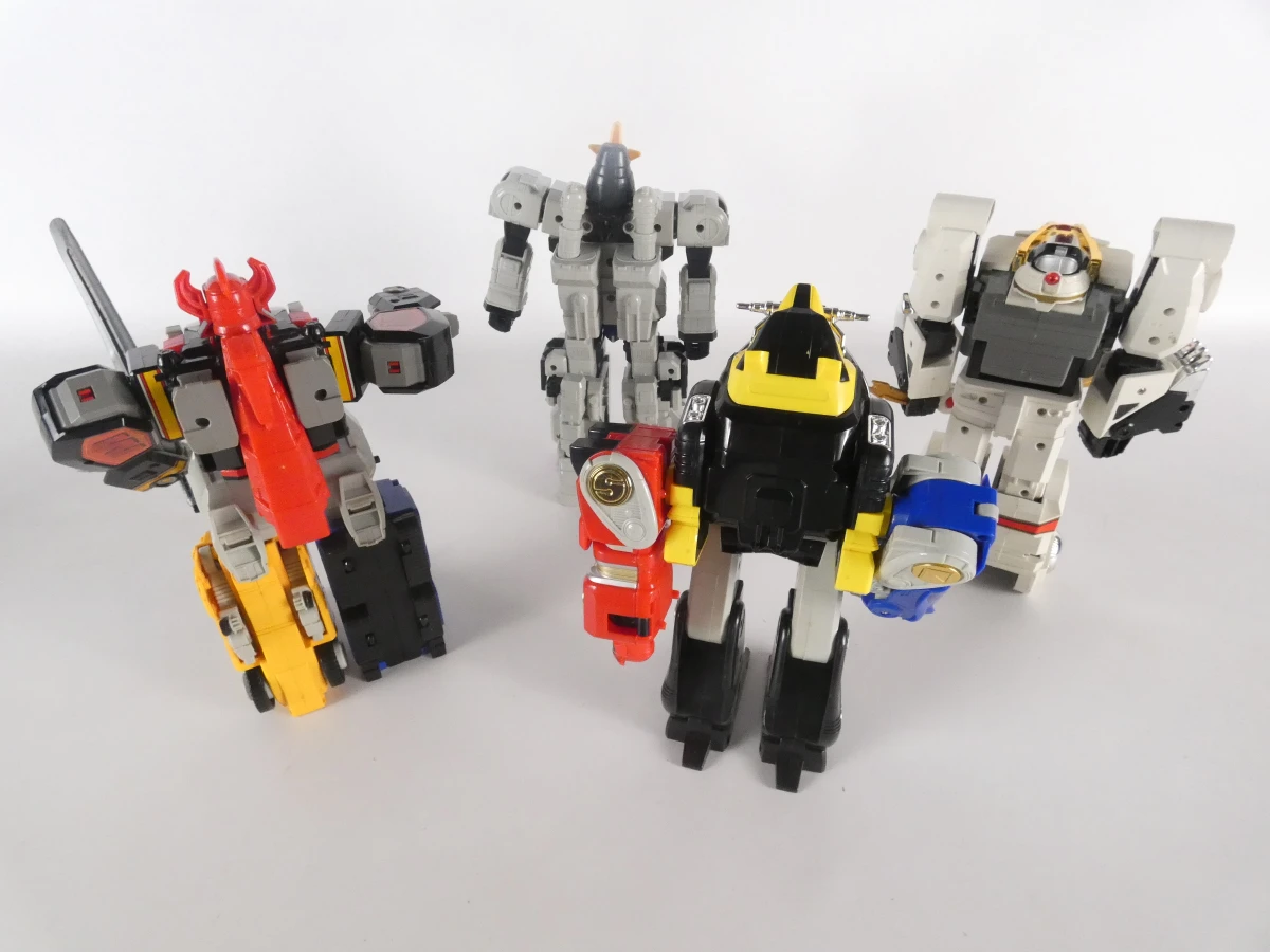 Set vintage Power Rangers en robotfiguren met accessoires