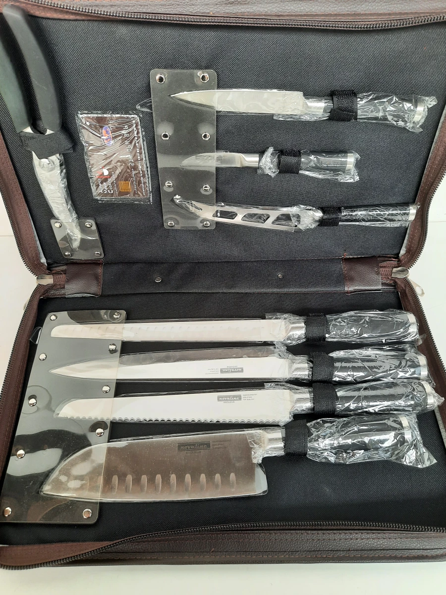 Luxe Keukenset: Novaline "Authentic Master Cooking" Messenset & 12-Persoons Bestekset in Koffers (Nieuwstaat)