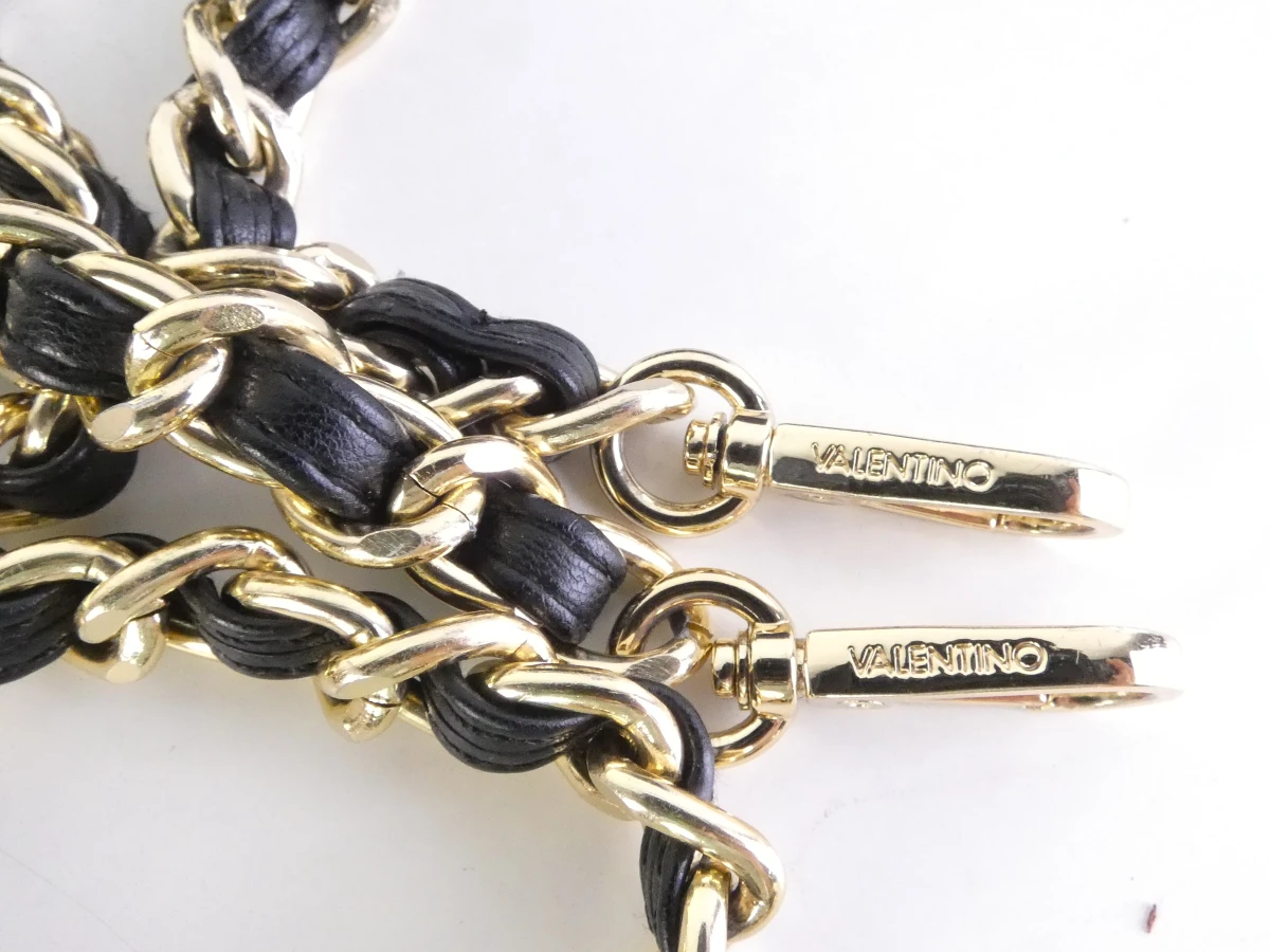 Zwarte Valentino schoudertas met goudkleurige ketting