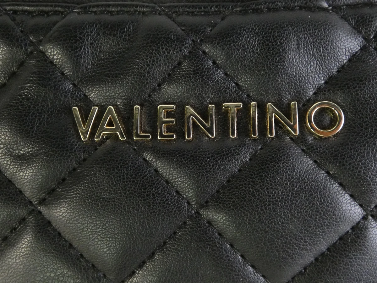 Zwarte Valentino schoudertas met goudkleurige ketting